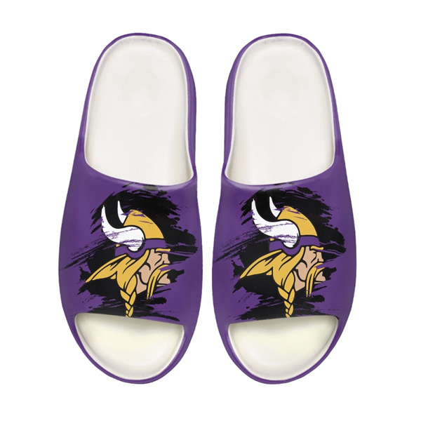 Women's Minnesota Vikings Yeezy Slippers/Shoes 003