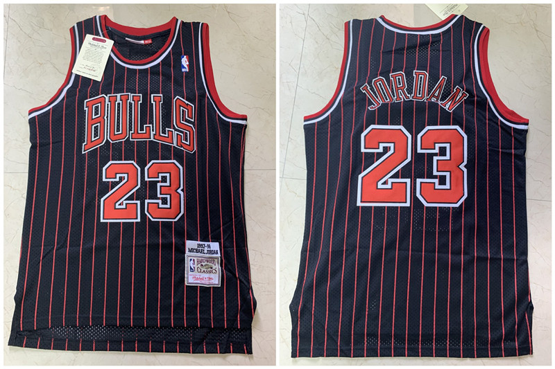 Men's Chicago Bulls #23 Michael Jordan Black Throwback Stitched Jersey