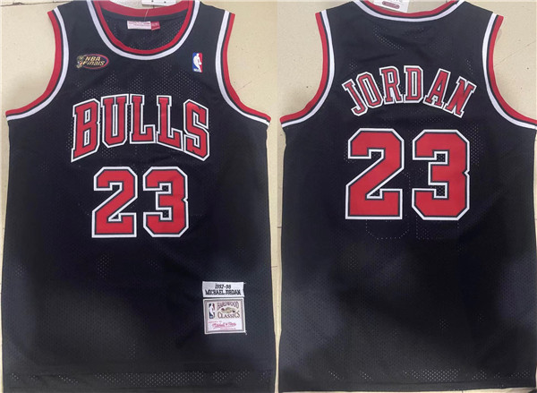 Men's Chicago Bulls #23 Michael Jordan Black 1997-98 Throwback Champions Stitched Jersey