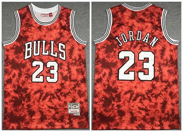 Men's Chicago Bulls #23 Michael Jordan Red Throwback Stitched NBA Jersey