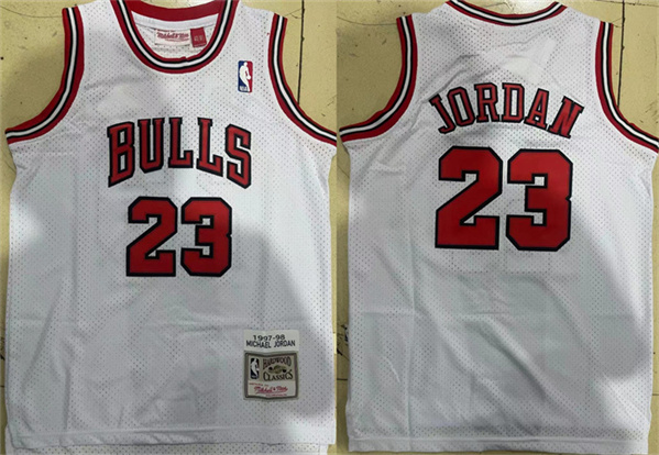Men's Chicago Bulls #23 Michael Jordan White 1997-98 Stitched Jersey