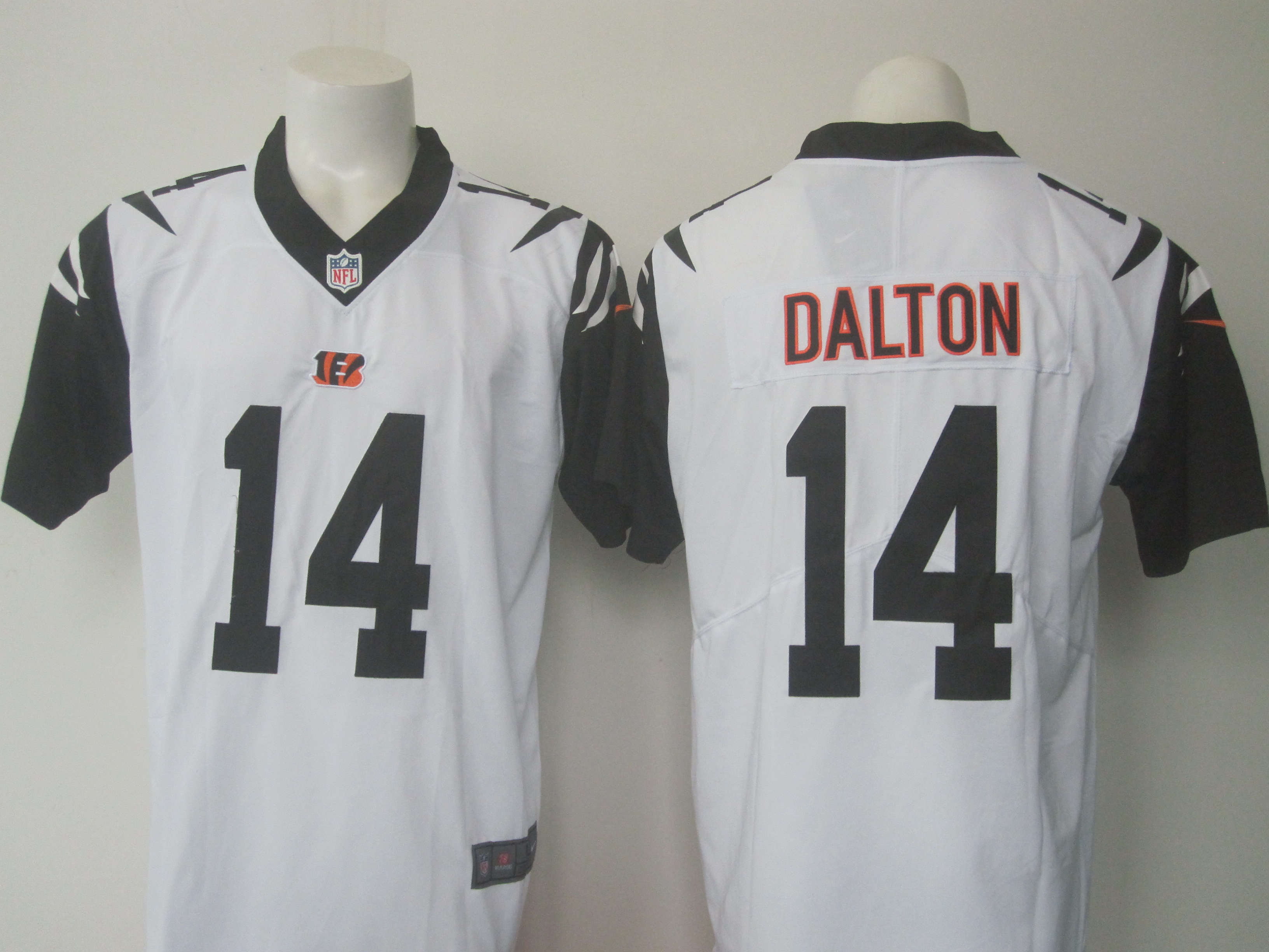 Men's Nike Bengals #14 Andy Dalton White Limited Rush Stitched NFL Jersey
