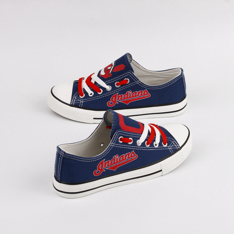Women's Cleveland Indians Repeat Print Low Top Sneakers