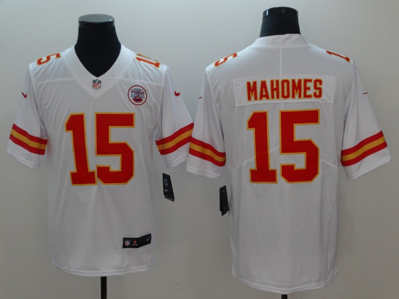 Men's Kansas City Chiefs #15 Patrick Mahomes White Vapor Untouchable Limited Stitched NFL Jersey