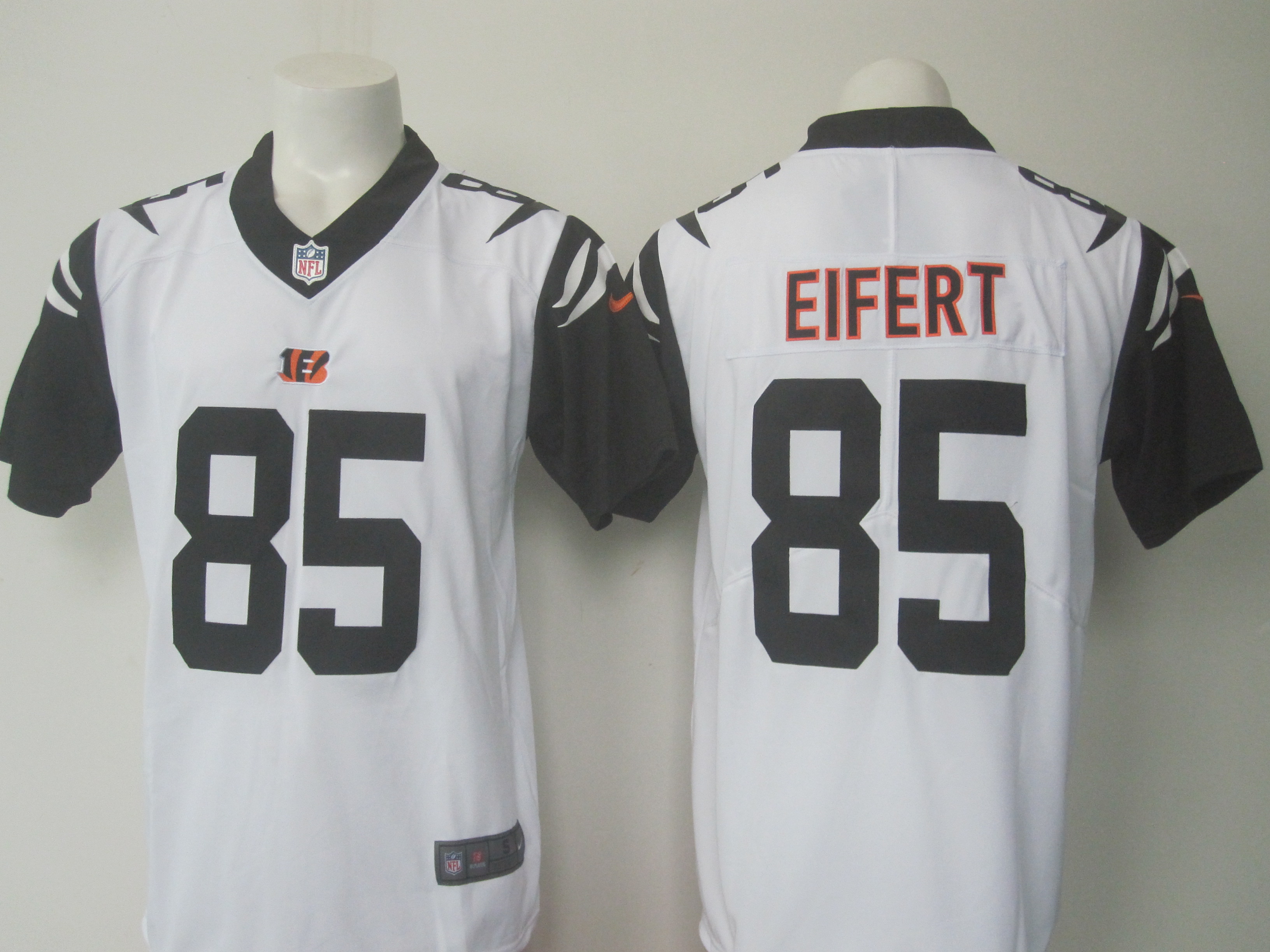 Men's Nike Bengals #85 Tyler Eifert White Limited Rush Stitched NFL Jersey