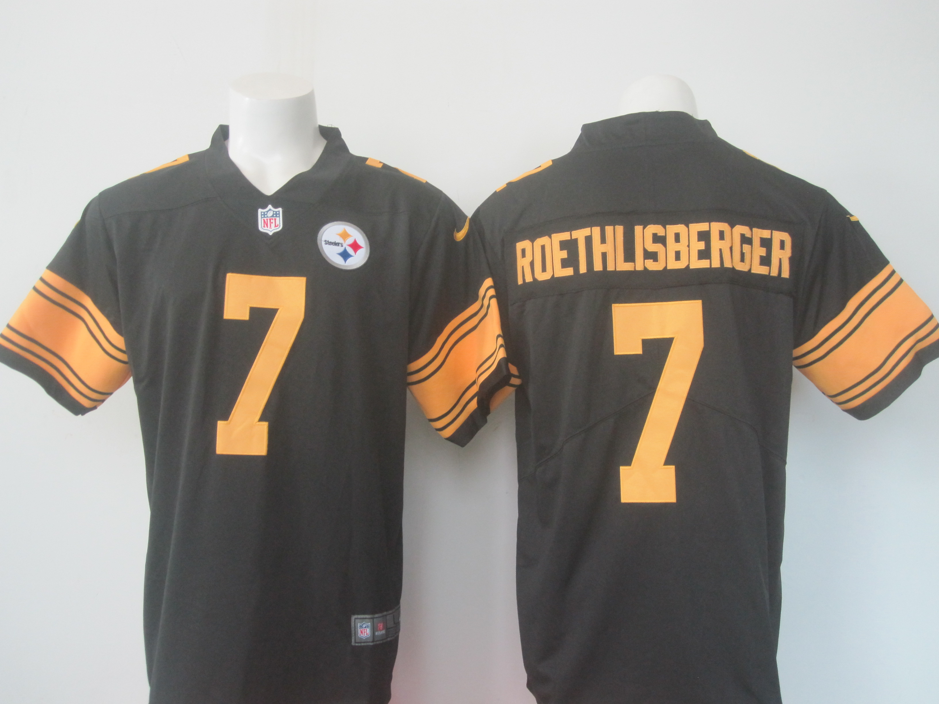 Men's Nike Steelers #7 Ben Roethlisberger Black Limited Rush Stitched NFL Jersey