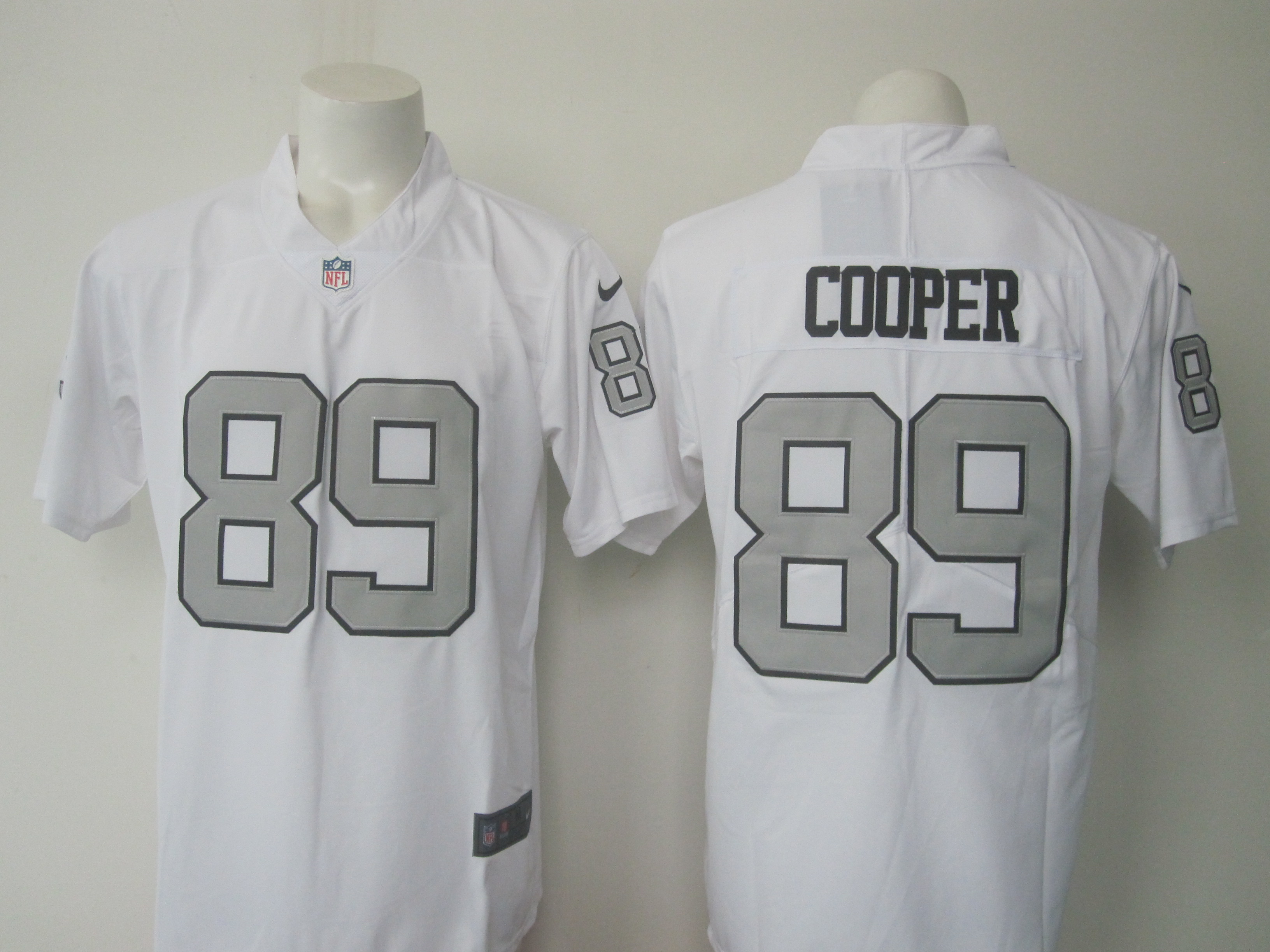 Men's Nike Raiders #89 Amari Cooper White Limited Rush Stitched NFL Jersey