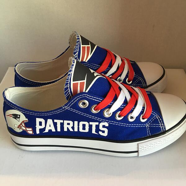 Women And Youth NFL New England Patriots Repeat Print Low Top Sneakers 004