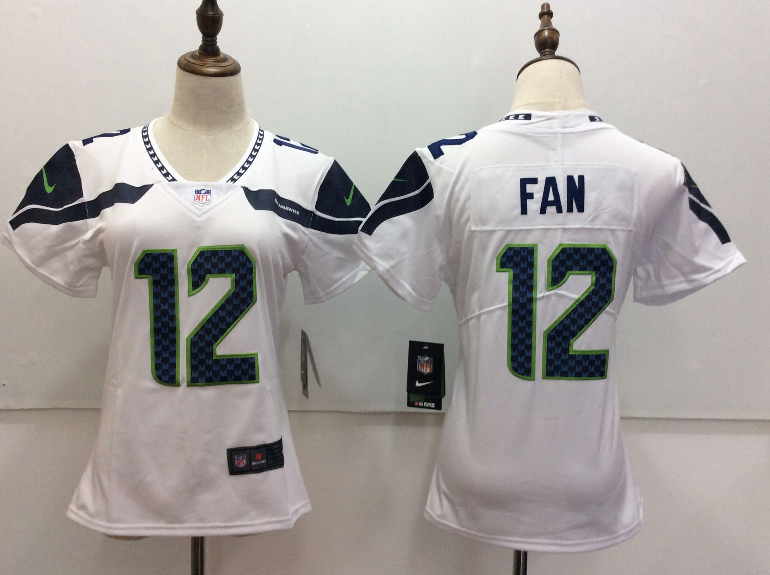 Women's Nike Seattle Seahawks #12 Fan White Vapor Untouchable Limited Stitched NFL Jersey
