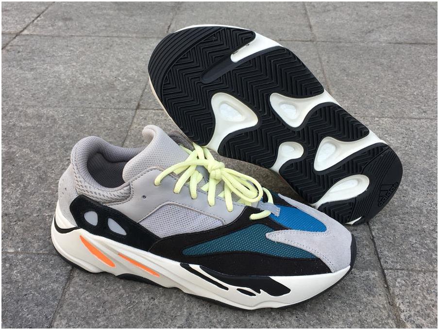 adidas Yeezy Wave Runner 700 Solid Grey/Chalk White-Core Black For Sale ...